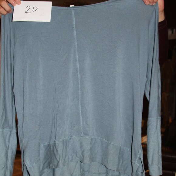 Wishlist Tops - Women's Large Blue Long Sleeve Shirt - Like New - Wish List